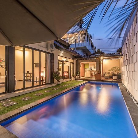 Villa Daria Seminyak Buitenkant foto