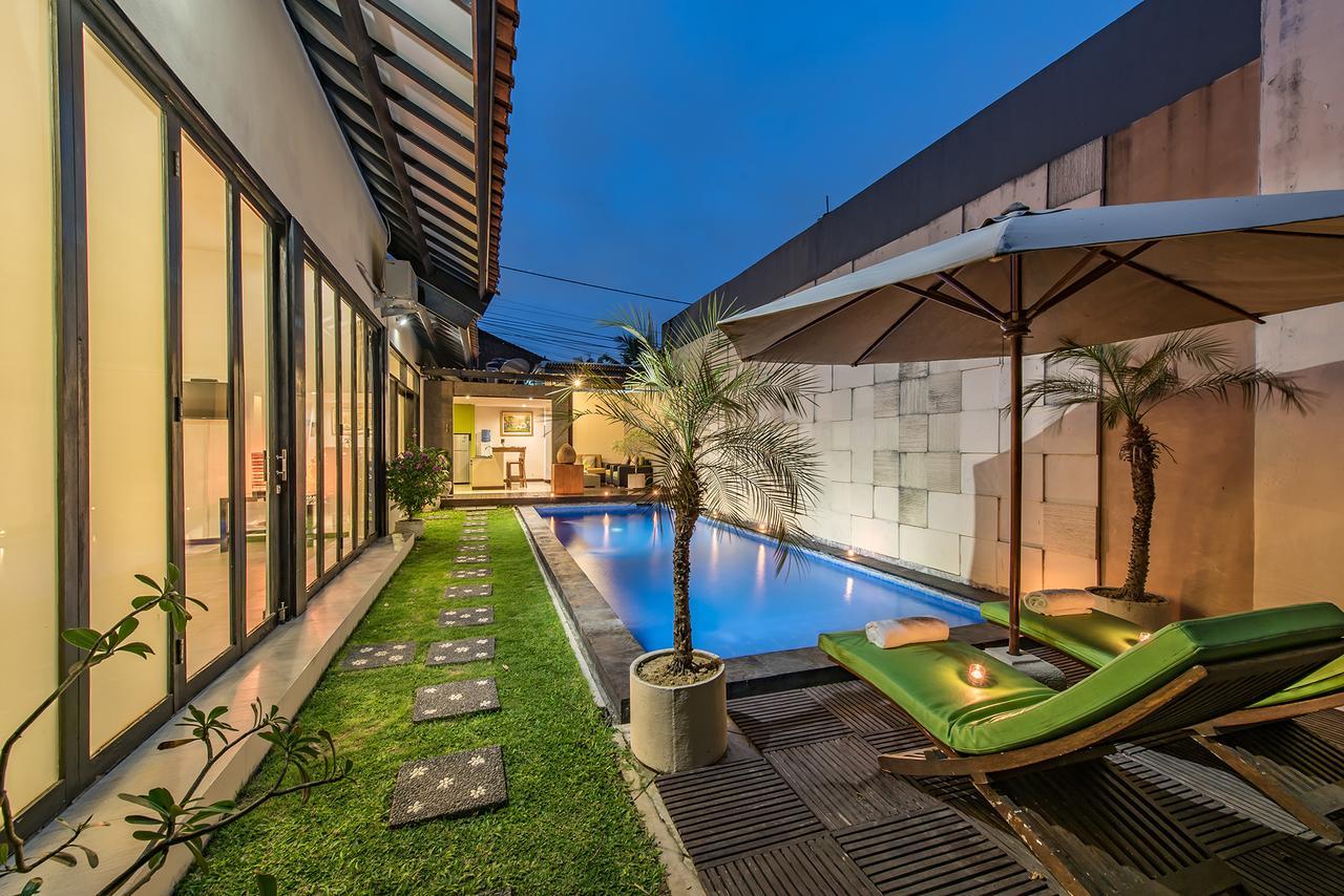Villa Daria Seminyak Buitenkant foto